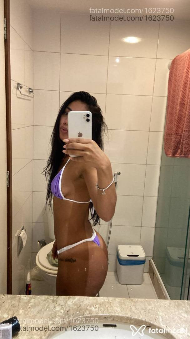 Acompanhante mulher morena (o) de olhos castanhos em São Paulo - Vitória