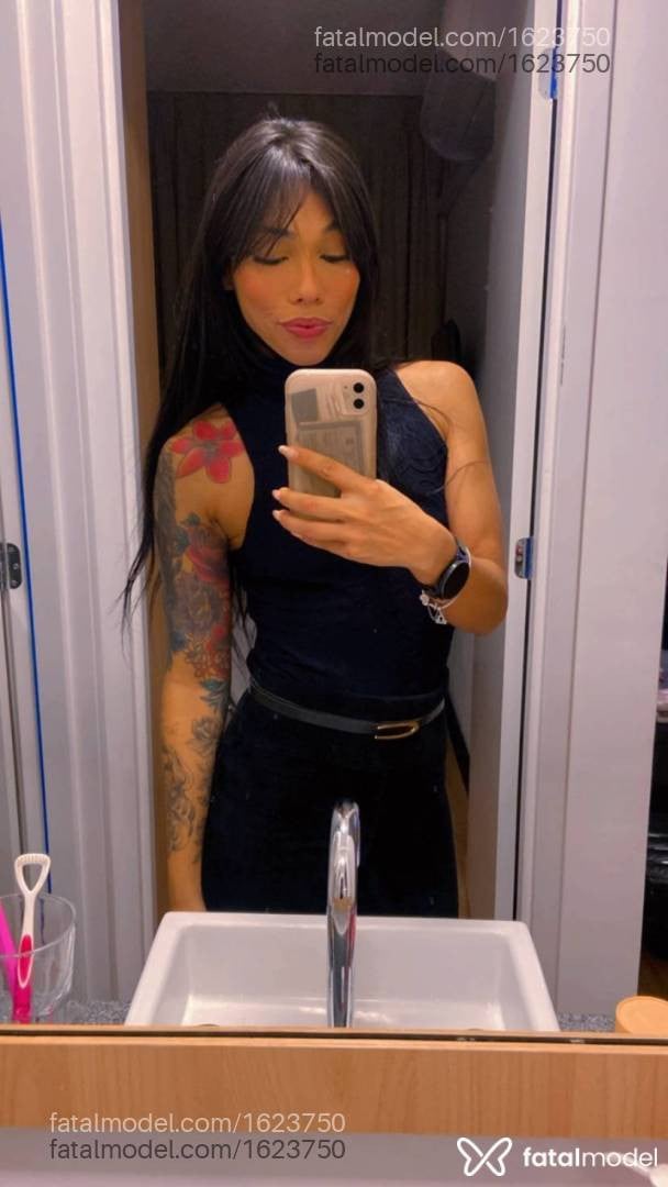 Acompanhante mulher morena (o) de olhos castanhos em São Paulo - Vitória