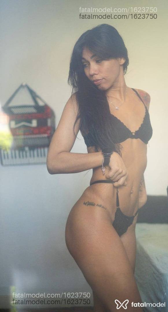 Acompanhante mulher morena (o) de olhos castanhos em São Paulo - Vitória