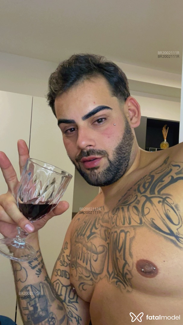 Acompanhante homem morena (o) de olhos castanhos em São Paulo - Gustavo Henrico