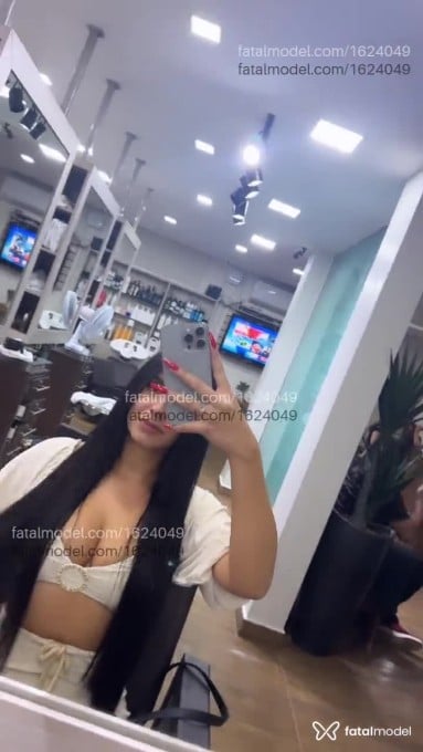 Acompanhante mulher morena (o) de olhos pretos - Leticia Acompanhante mulher morena (o) de olhos pretos - Leticia