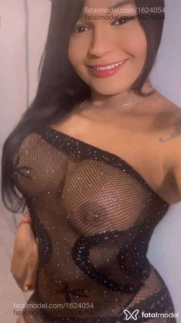 Acompanhante mulher trans morena (o) de olhos castanhos em Nova Friburgo Acompanhante mulher trans morena (o) de olhos castanhos em Nova Friburgo - Carla angel