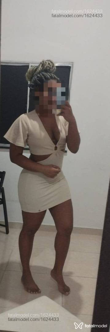 Acompanhante mulher morena (o) de olhos castanhos em Camaçari - Preta
