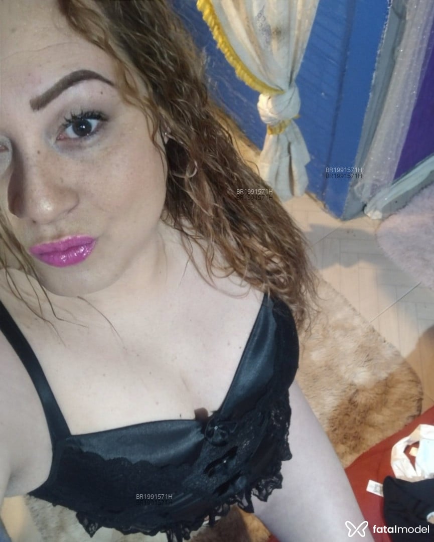 Acompanhante mulher trans loira (o) de olhos castanhos em Caxias do Sul - Kah Carvalho