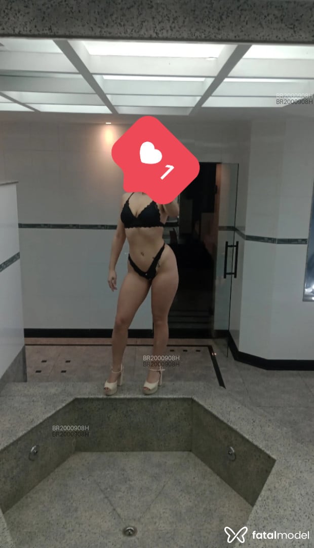 Acompanhante mulher loira (o) de olhos mel em São Paulo Acompanhante mulher loira (o) de olhos mel em São Paulo - Gaby Rodriguez