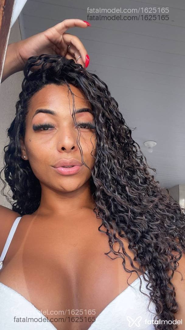 Acompanhante travesti morena (o) de olhos castanhos em Colatina - Brunessa Andrade