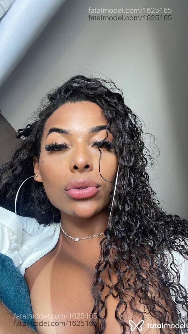 Acompanhante travesti morena (o) de olhos castanhos - Brunessa Andrade
