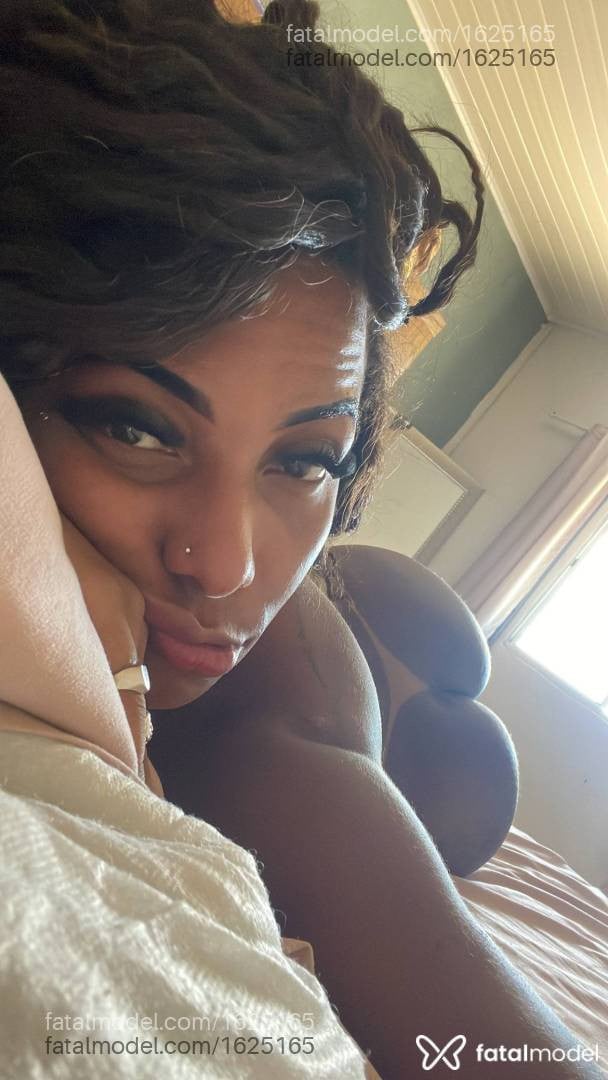Acompanhante travesti morena (o) de olhos castanhos - Brunessa Andrade