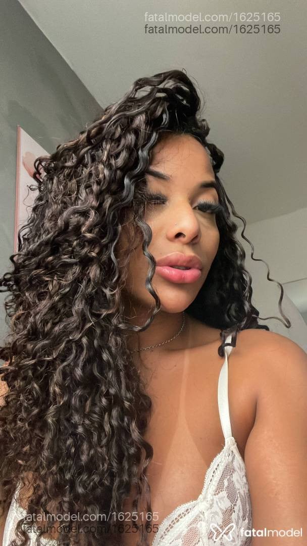 Acompanhante travesti morena (o) de olhos castanhos - Brunessa Andrade