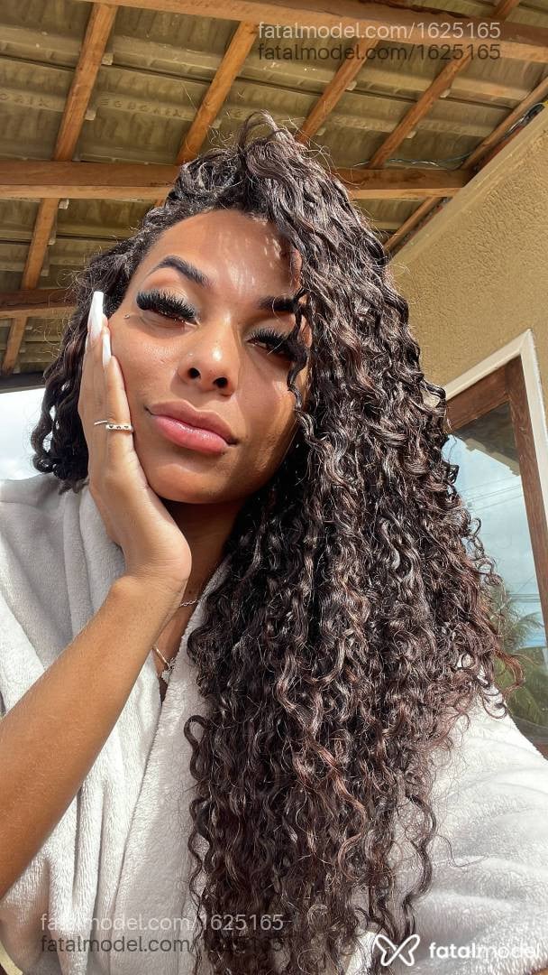 Acompanhante travesti morena (o) de olhos castanhos - Brunessa Andrade