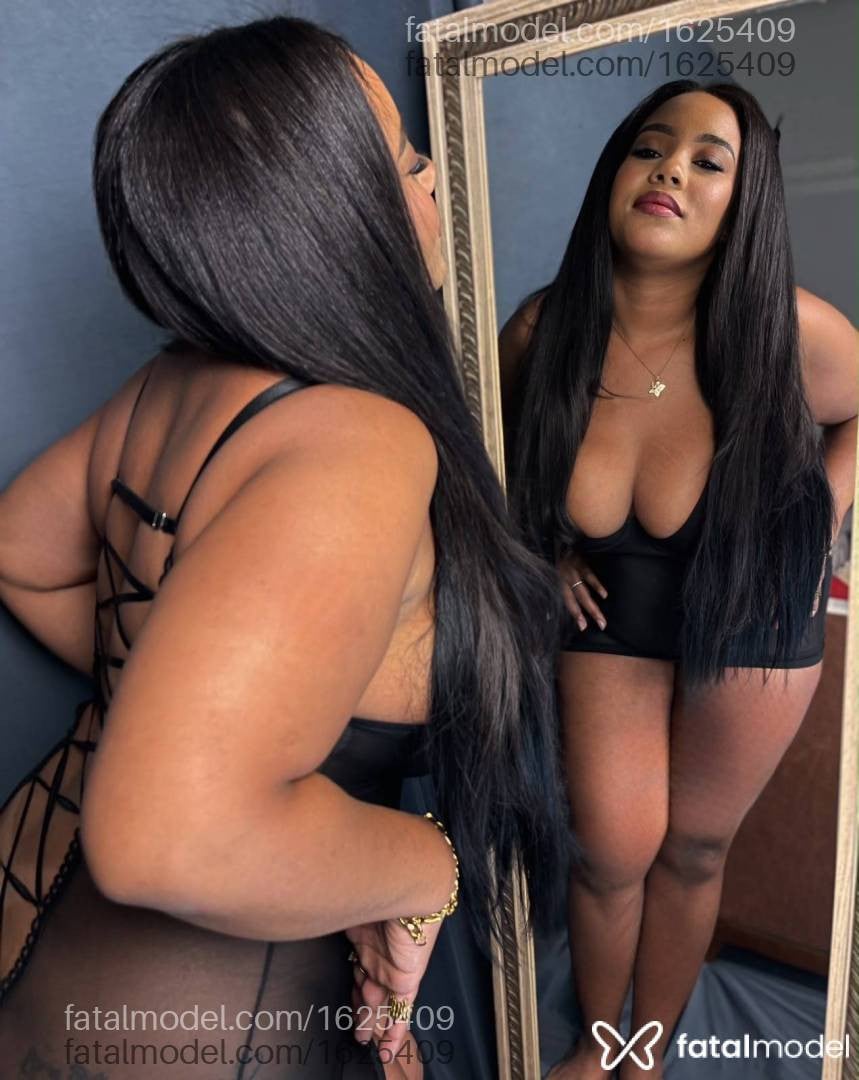Acompanhante mulher morena (o) de olhos pretos - Paty
