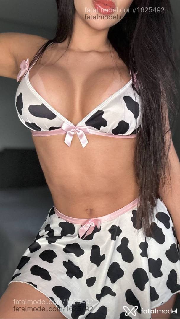 Acompanhante mulher morena (o) de olhos castanhos - KIARA