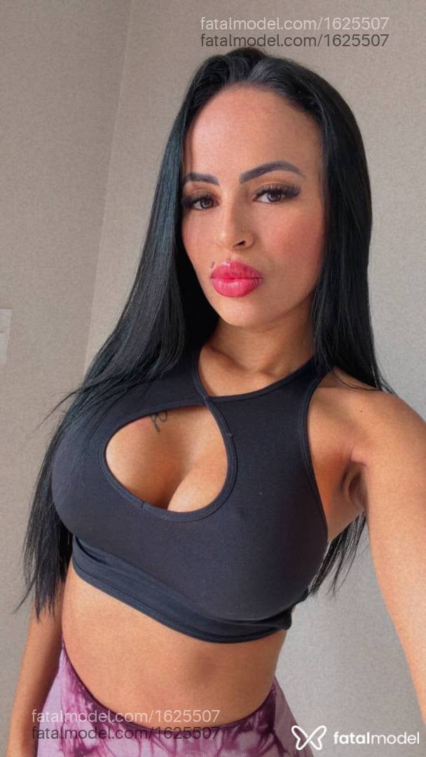 Acompanhante mulher morena (o) de olhos castanhos em Lages - Valentina