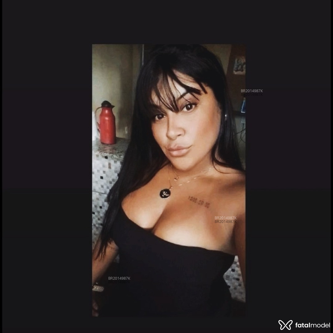 Acompanhante mulher morena (o) de olhos pretos em Rio de Janeiro Acompanhante mulher morena (o) de olhos pretos em Rio de Janeiro - Rayssa