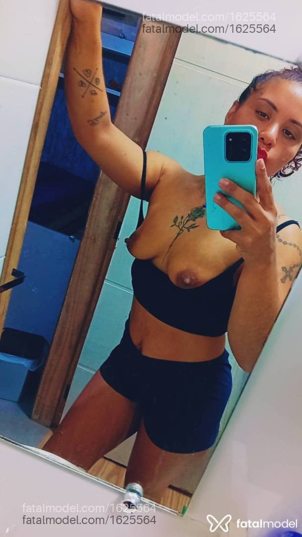 Acompanhante mulher morena (o) de olhos castanhos - Agatha Castro