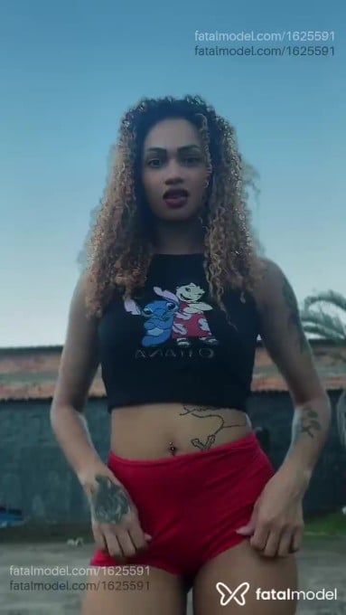 Acompanhante mulher ruiva (o) de olhos pretos em Xinguara - Stephani Araujo