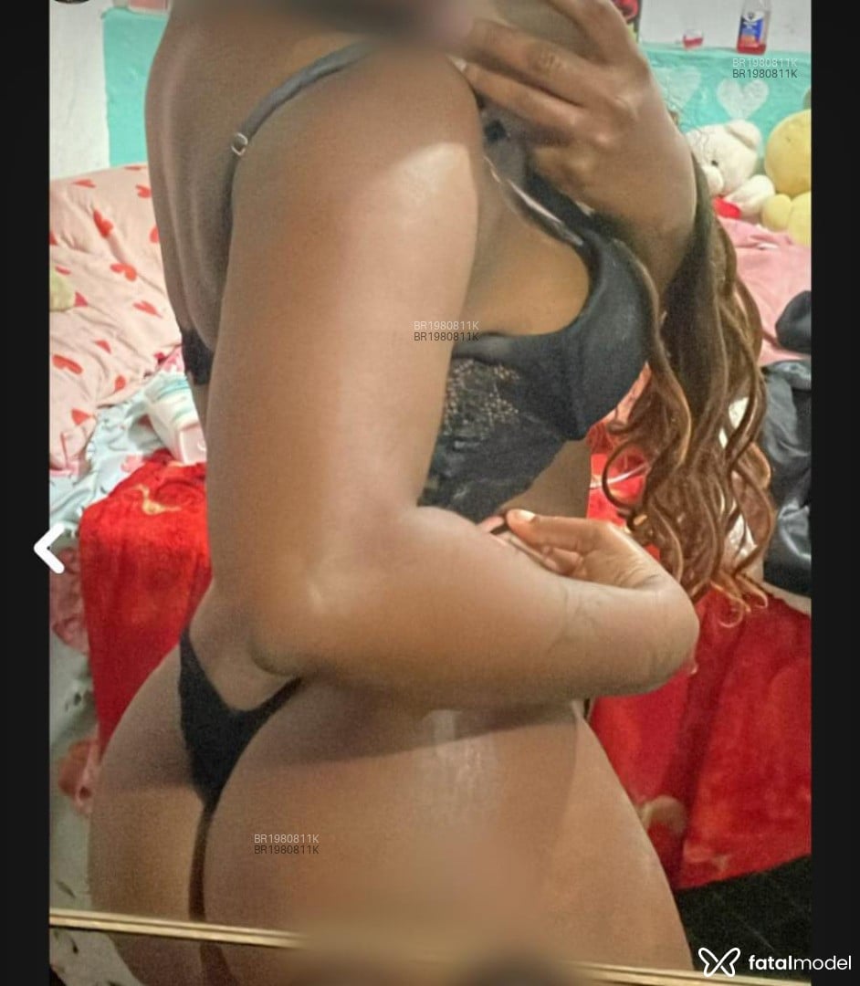 Acompanhante mulher morena (o) de olhos pretos em Ribeirão Preto - Vivi Lima