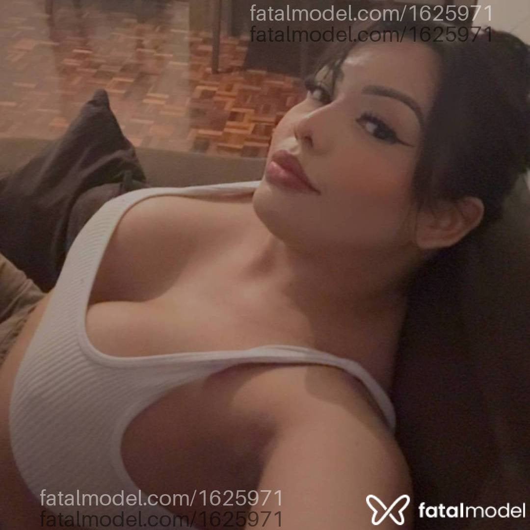 Acompanhante mulher com cabelo castanho de olhos castanhos em Carazinho - Mariana Almeida