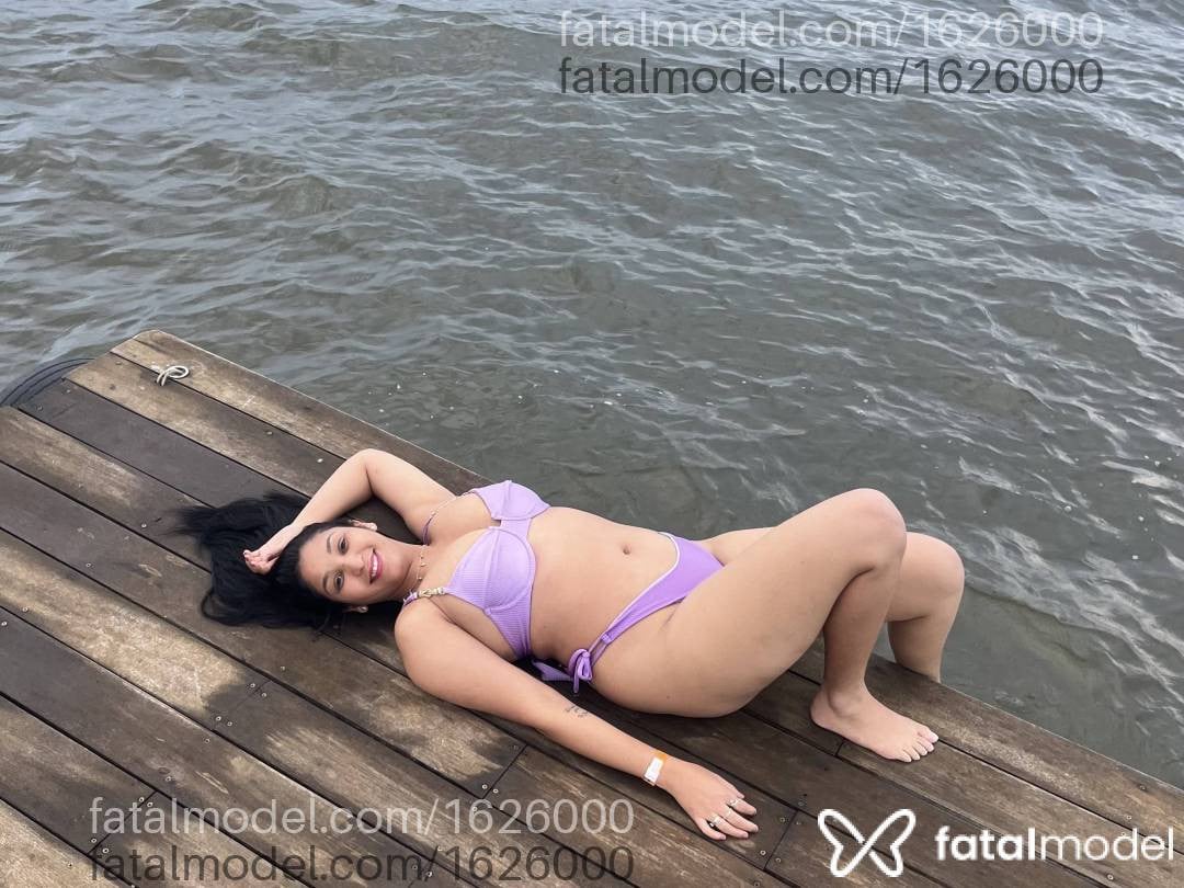 Acompanhante mulher morena (o) de olhos castanhos - Nathália Silva