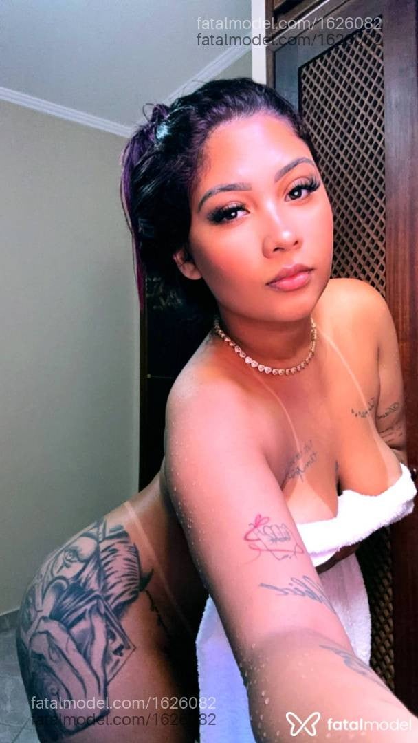 Acompanhante mulher loira (o) de olhos castanhos - Lorenna Silva