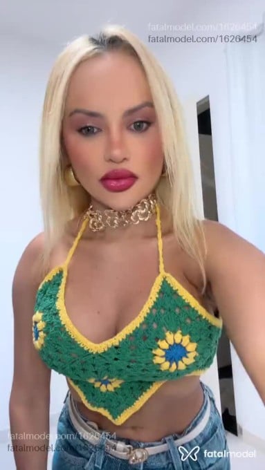 Acompanhante mulher loira (o) de olhos castanhos em Fortaleza - Vitória Villar