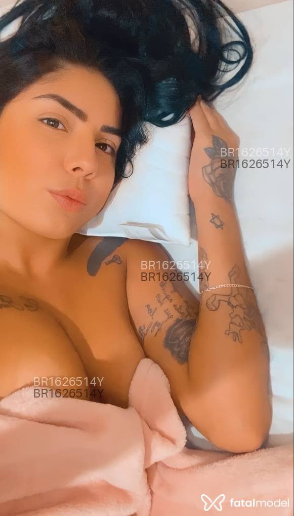 Acompanhante mulher loira (o) de olhos castanhos em Florianópolis - Sol