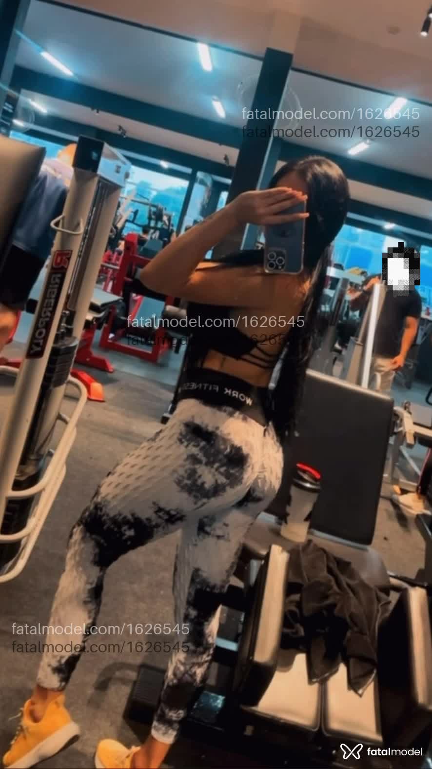 Acompanhante mulher morena (o) de olhos castanhos - Yasmin Santos