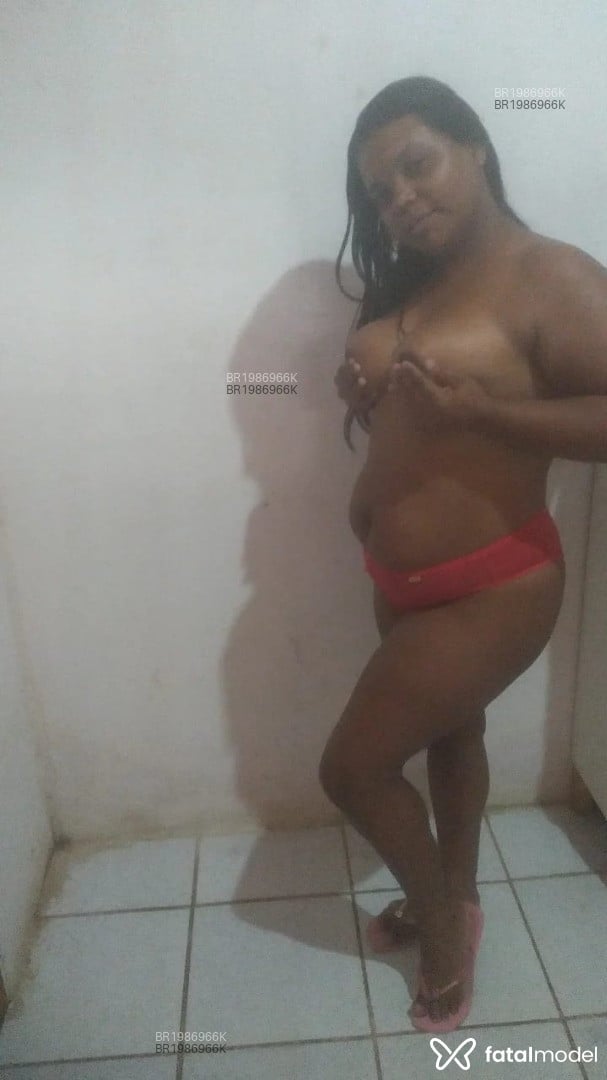 Acompanhante mulher morena (o) de olhos castanhos em Fortaleza - Morena