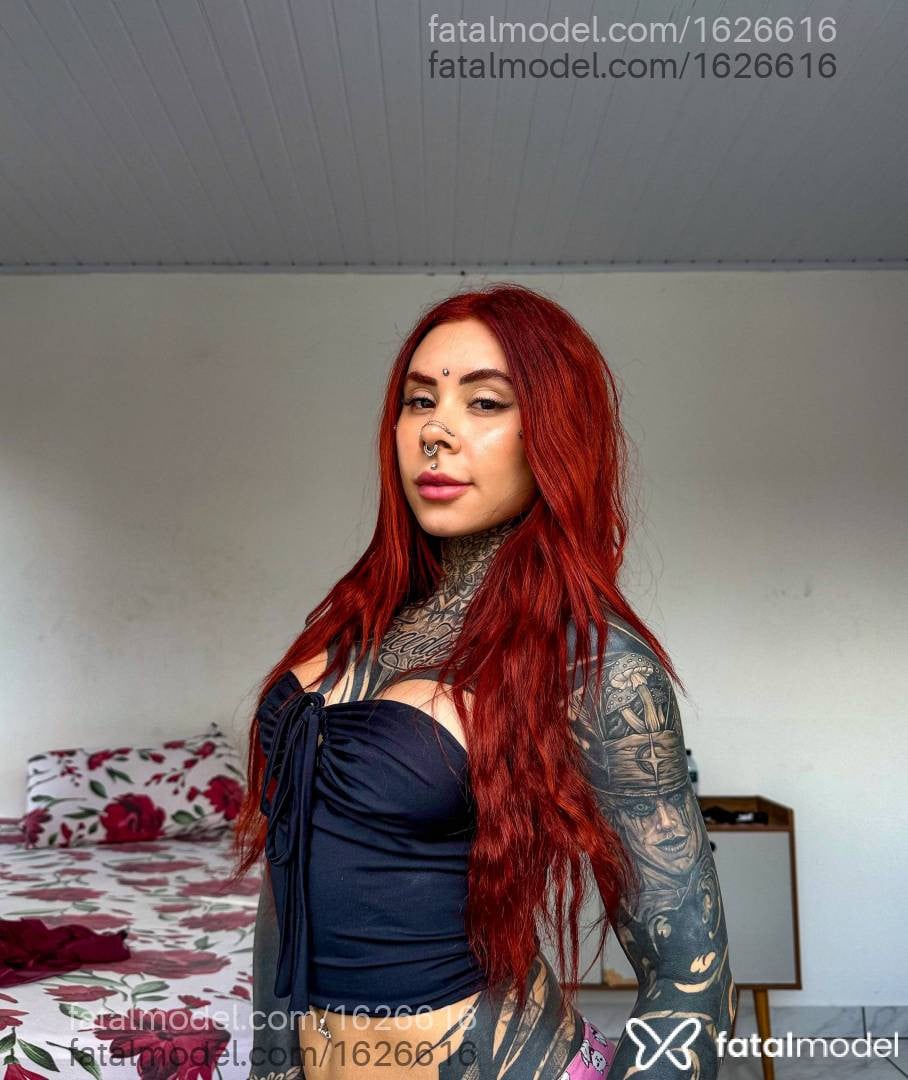 Acompanhante mulher ruiva (o) de olhos castanhos - Ariel Alves