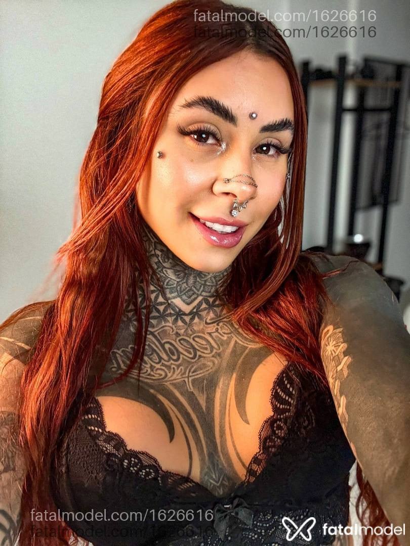 Acompanhante mulher ruiva (o) de olhos castanhos - Ariel Alves