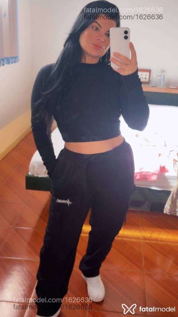 Acompanhante mulher morena (o) de olhos castanhos - Latifa Acompanhante mulher morena (o) de olhos castanhos - Latifa