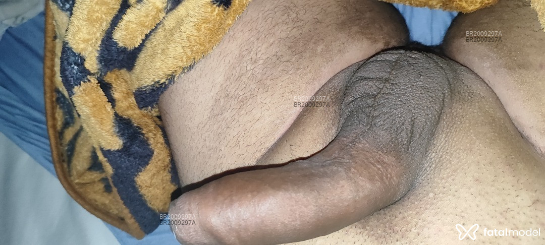 Acompanhante homem morena (o) de olhos castanhos em São Paulo - Ricky