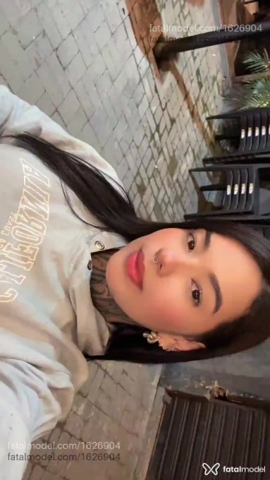 Acompanhante mulher morena (o) de olhos mel em Goiânia - Larah