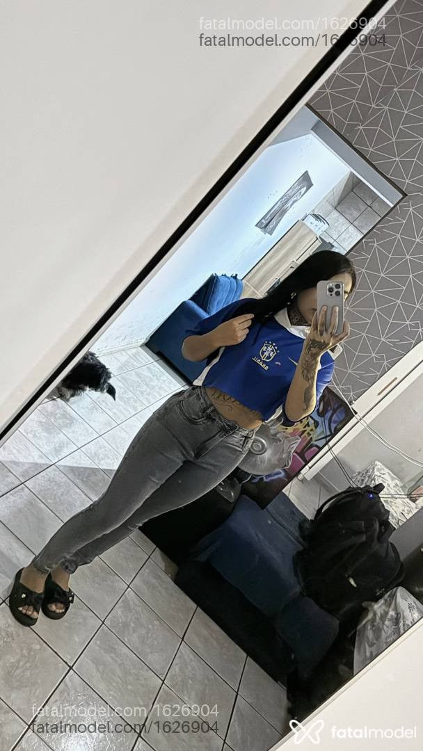 Acompanhante mulher morena (o) de olhos mel em Goiânia - Larah