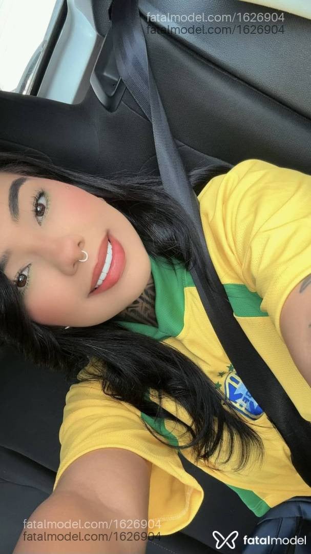Acompanhante mulher morena (o) de olhos mel em Goiânia - Larah