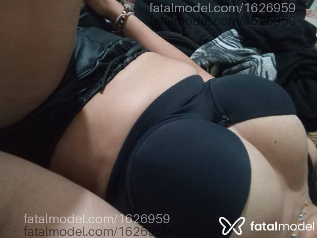 Acompanhante mulher morena (o) de olhos castanhos - Juju