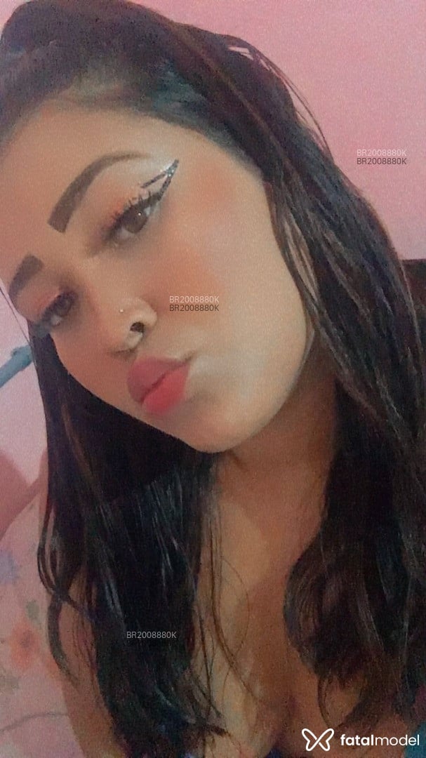 Acompanhante mulher com cabelo castanho de olhos castanhos em Palhoça - Simara