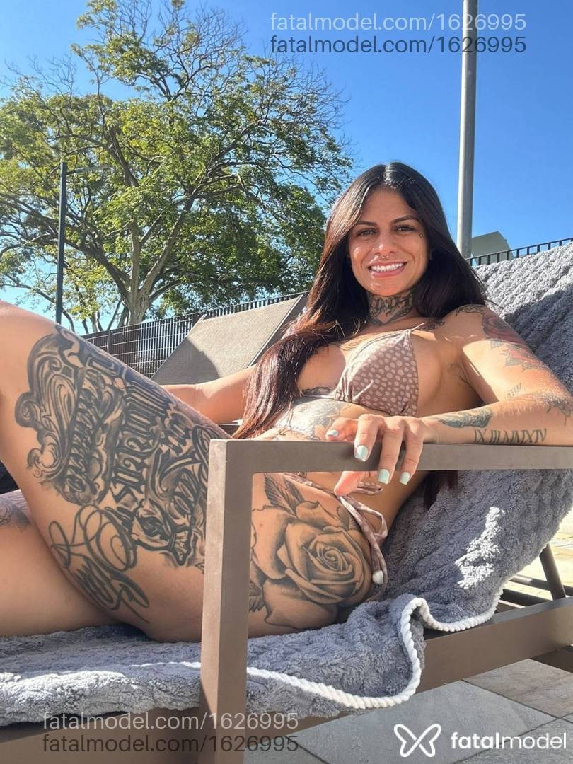 Acompanhante mulher com cabelo castanho de olhos castanhos em Taubaté - Maia Brito