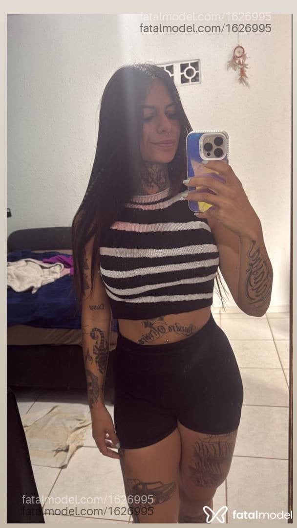 Acompanhante mulher com cabelo castanho de olhos castanhos em Florianópolis - Maia Brito