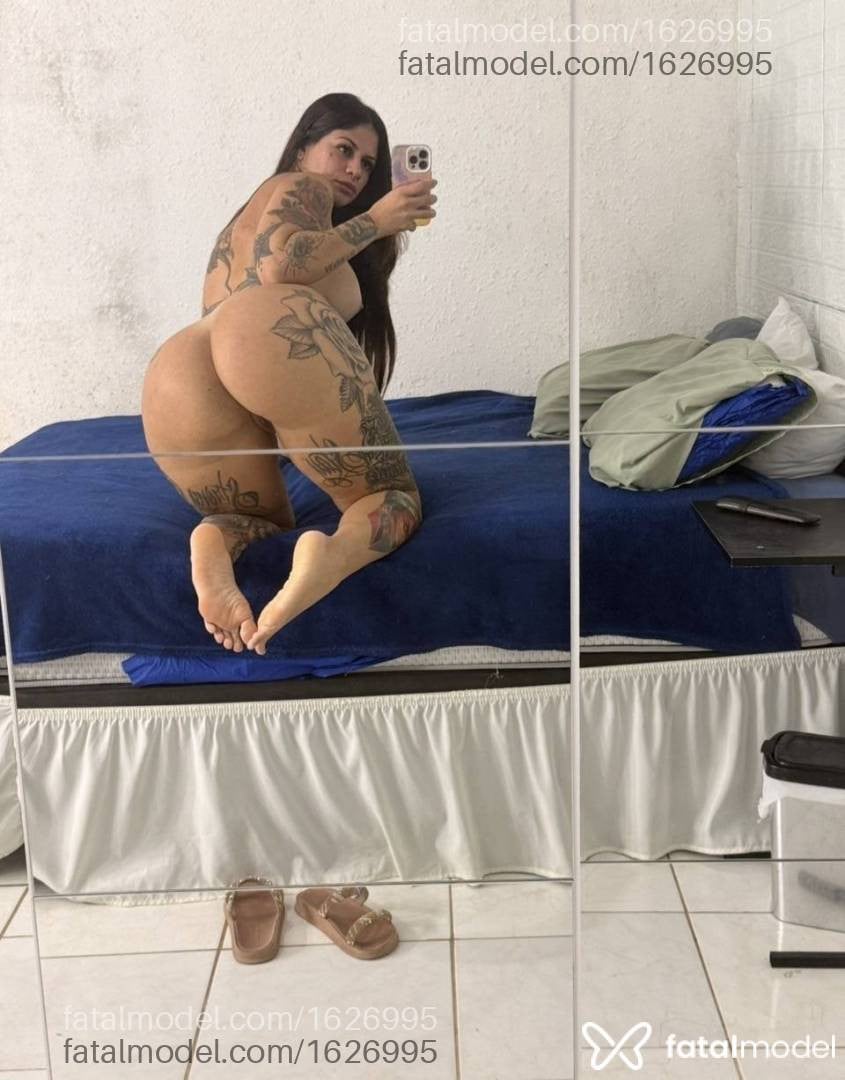 Acompanhante mulher com cabelo castanho de olhos castanhos - Maia Brito