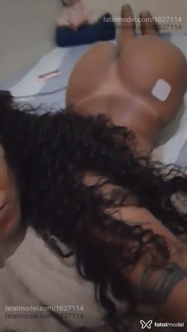 Acompanhante mulher morena (o) de olhos castanhos - Gabi Morena