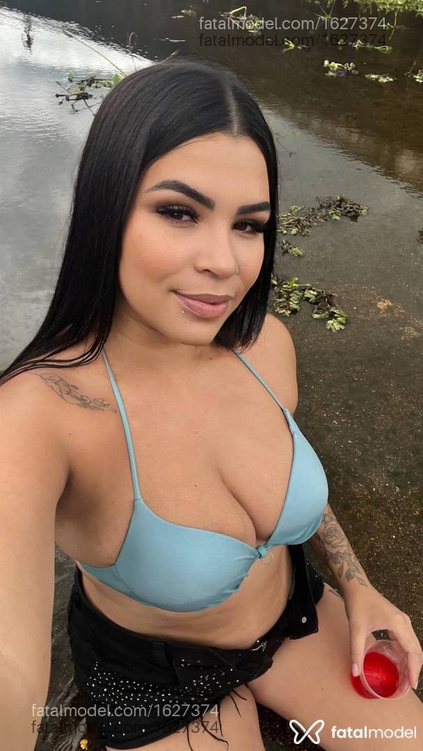 Acompanhante mulher com cabelo castanho de olhos mel - Isa