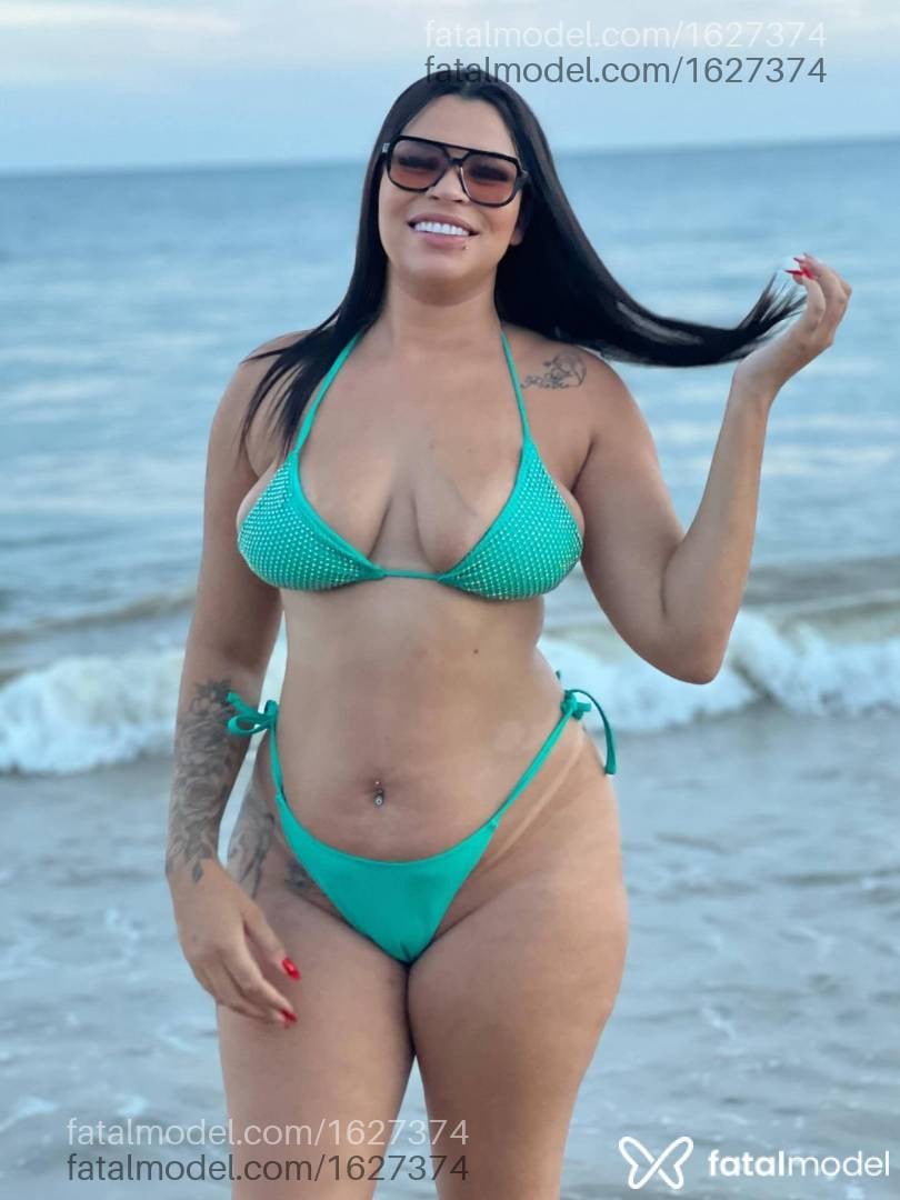 Acompanhante mulher com cabelo castanho de olhos mel - Isa