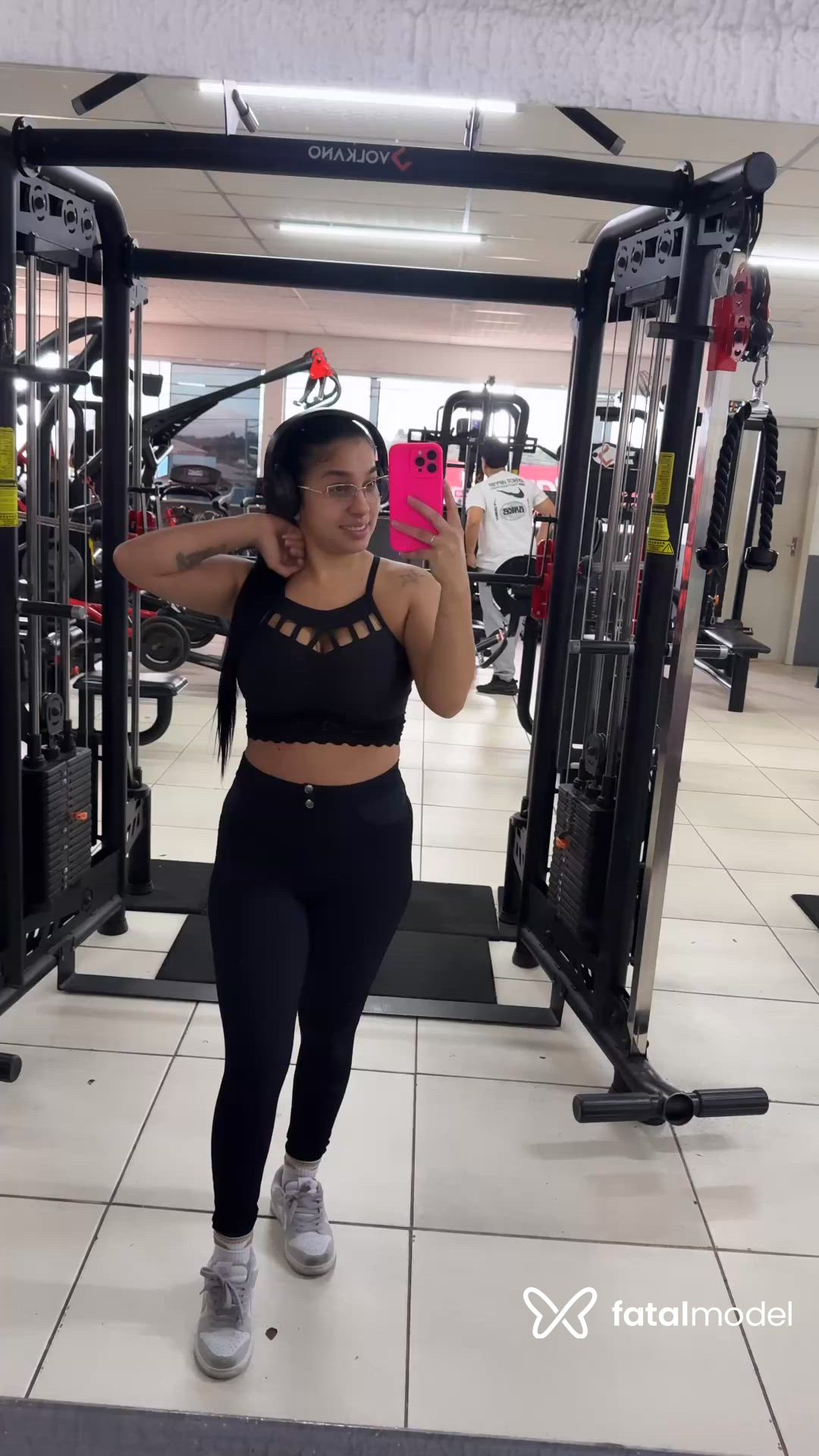 Acompanhante mulher morena (o) de olhos castanhos - Alice Silva