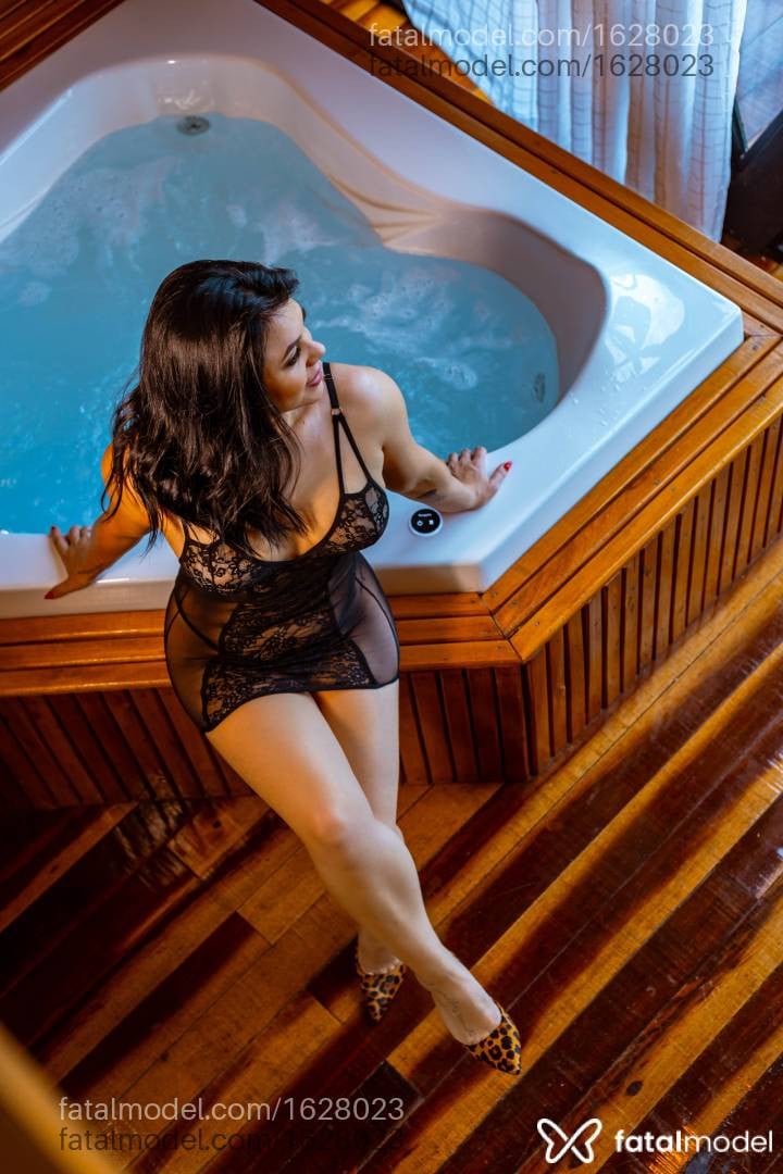 Acompanhante mulher morena (o) de olhos azuis em Novo Hamburgo - Fabiane Rasche