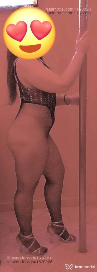 Acompanhante mulher morena (o) de olhos castanhos - Larissa