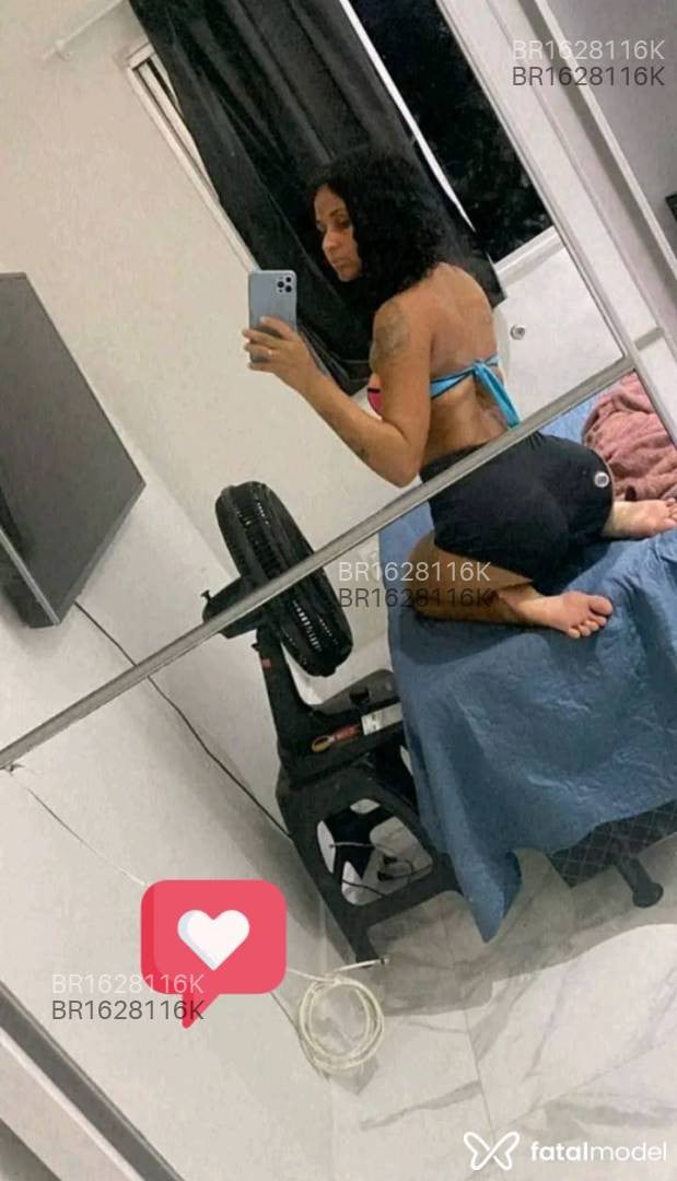 Acompanhante mulher com cabelo castanho de olhos mel em Rio de Janeiro - Larissa