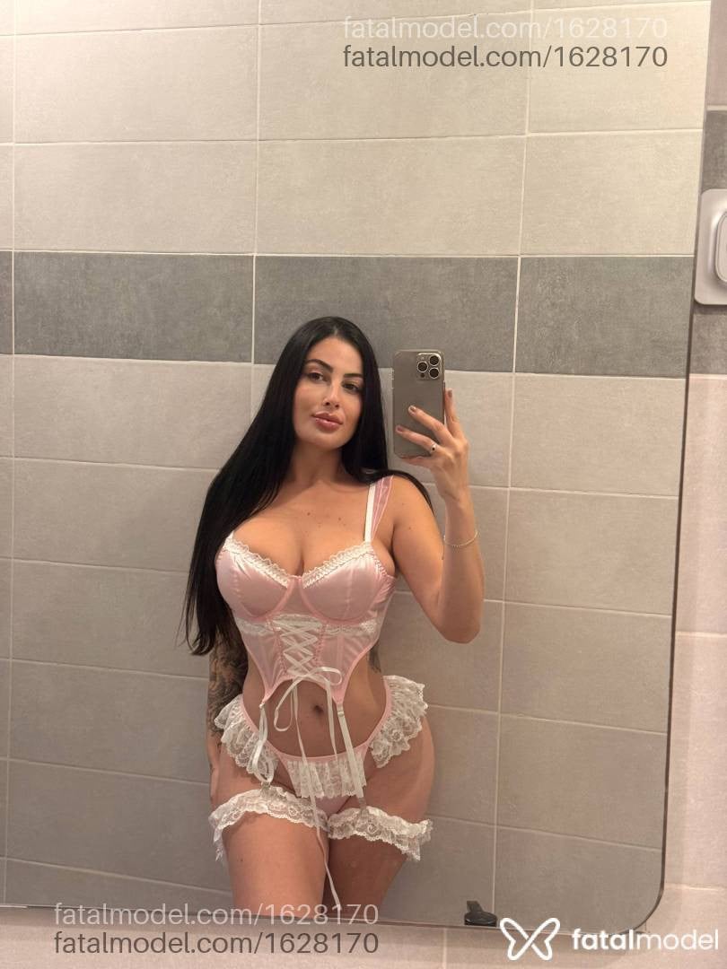 Acompanhante mulher morena (o) de olhos castanhos - Ayla Alves