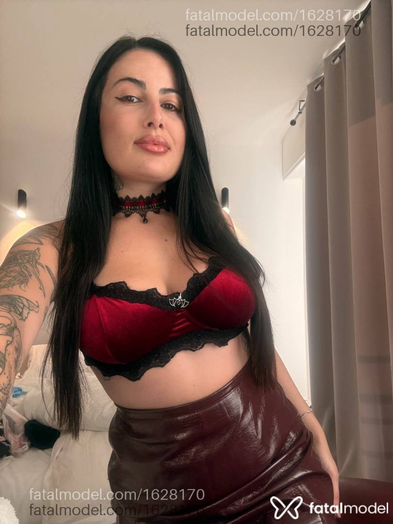 Acompanhante mulher morena (o) de olhos castanhos - Ayla Alves