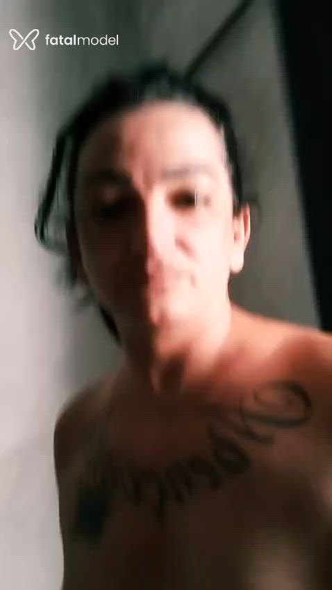 Acompanhante mulher trans morena (o) de olhos castanhos - Allicya